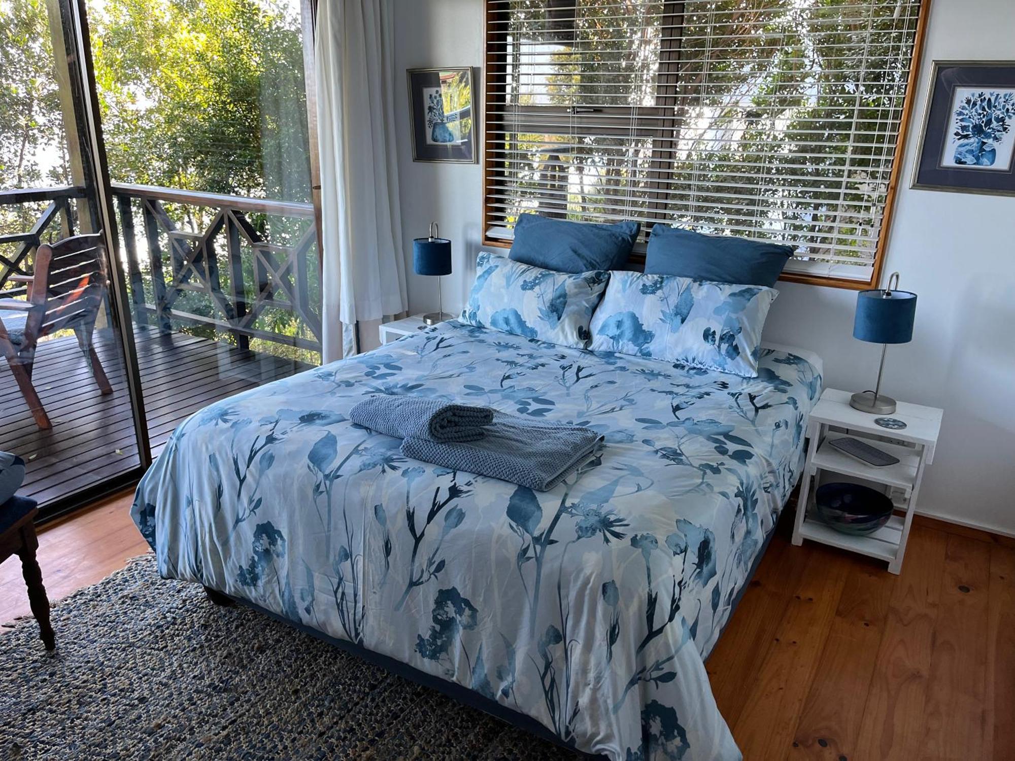 Peaceful Guest Suite With Balcony Views And Garden Setting Brenton-on-Sea Eksteriør bilde